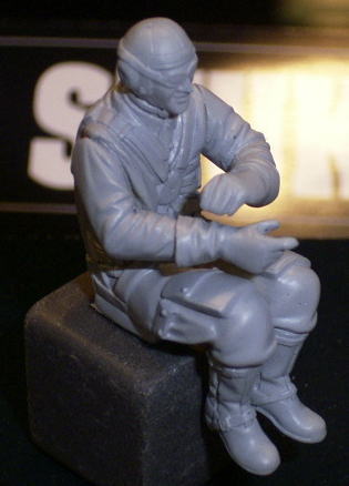 HASEGAWA 1/32 Ju87G Gunner figure