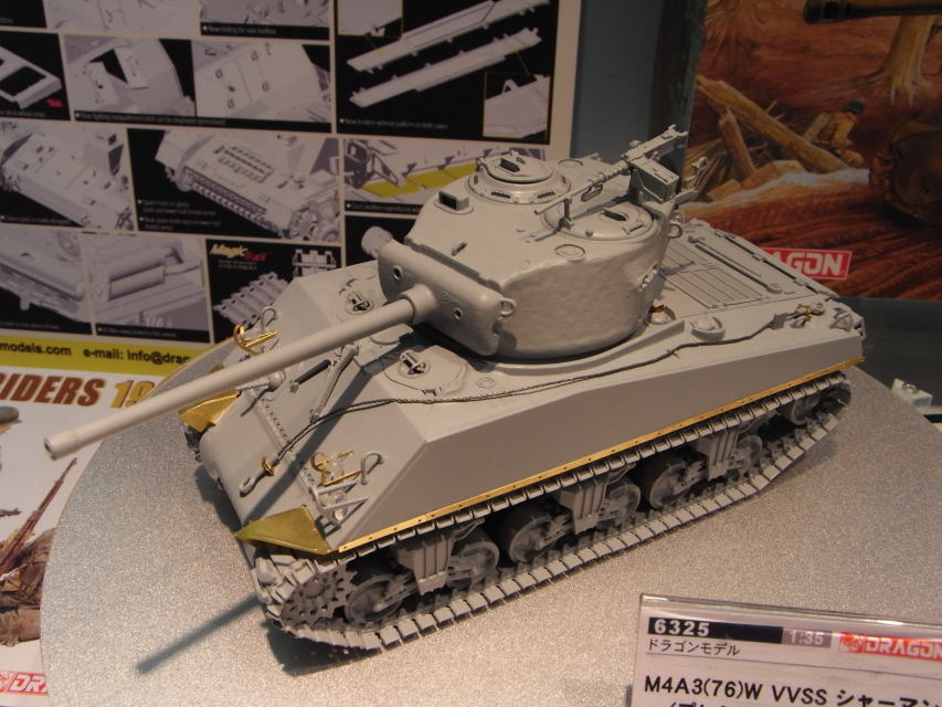 DRAGON 1/35 M4A3(76)W VVSS 