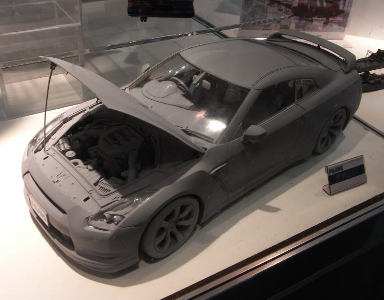 FUJIMI 1/12 SKYLINE