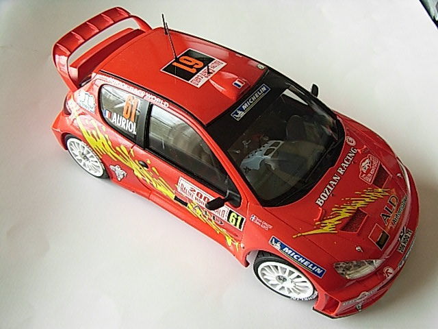 TAMIYA 1/24 PEUGEOT 206 WRC BOZIAN RACING