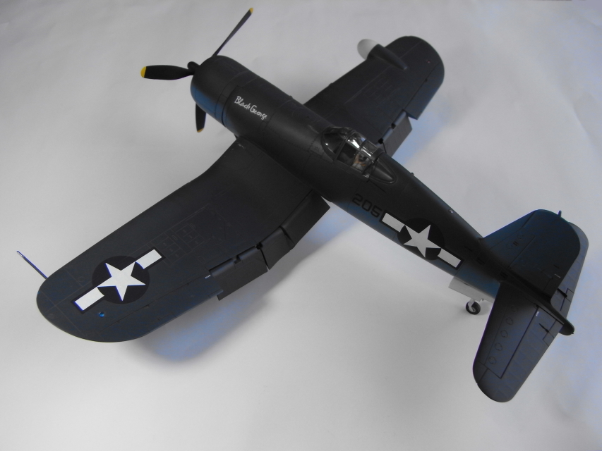 TAMIYA 1/48 F4U-2