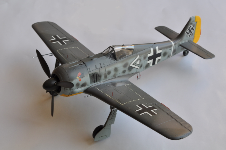 TAMIYA 1/48 Focke Wulf FW190-A3 lieutenant Hans "Assi" Hahn of V./JG2