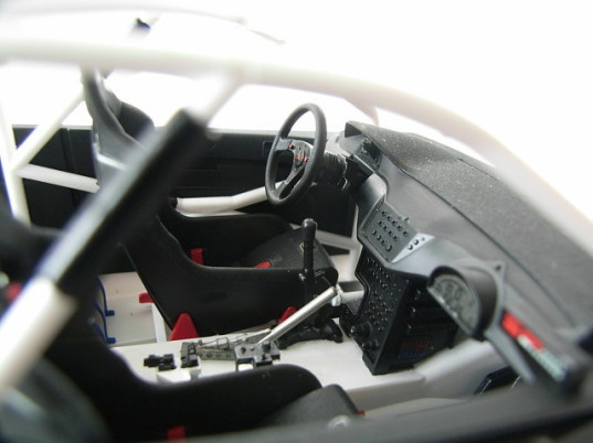 TAMIYA 1/24 MITSUBISHI LANCER EVOLUTION VII WRC