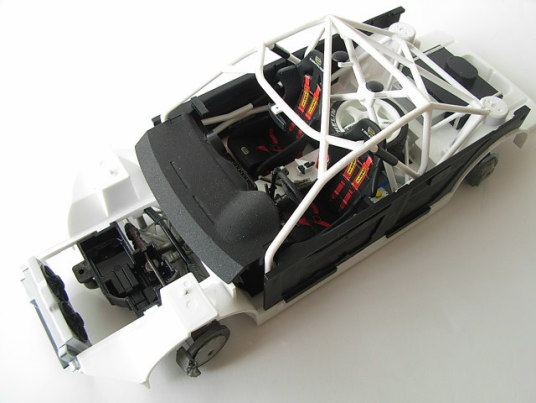 TAMIYA 1/24 MITSUBISHI LANCER EVOLUTION VII WRC