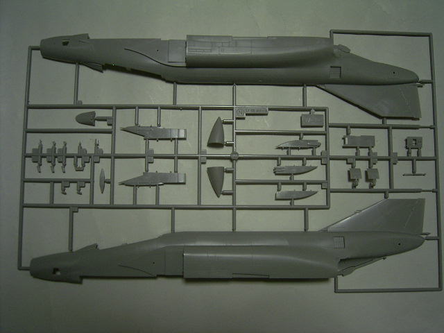 HASEGAWA 1/48 RF-4E PHANTOM II