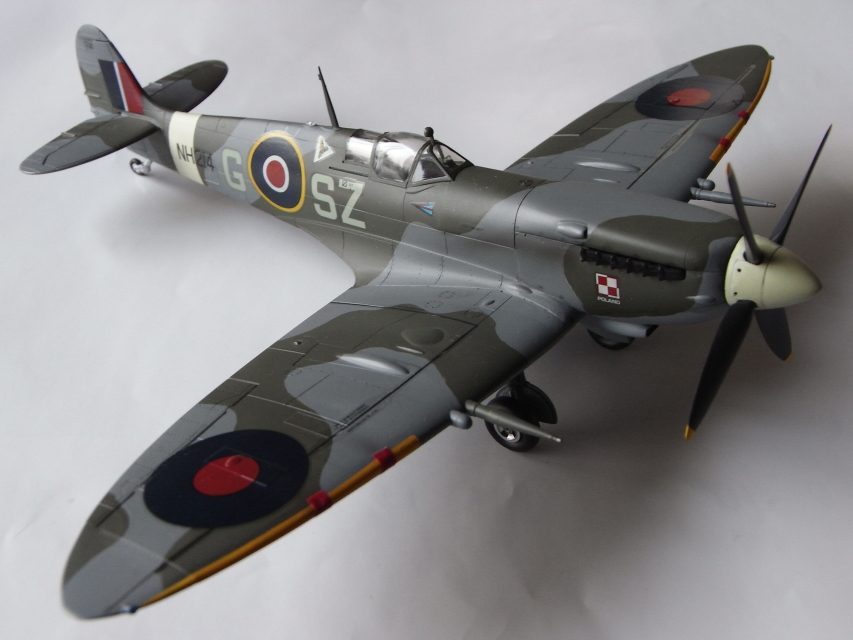 HASAGAWA 1/48 Spitfire Mk. IXc
