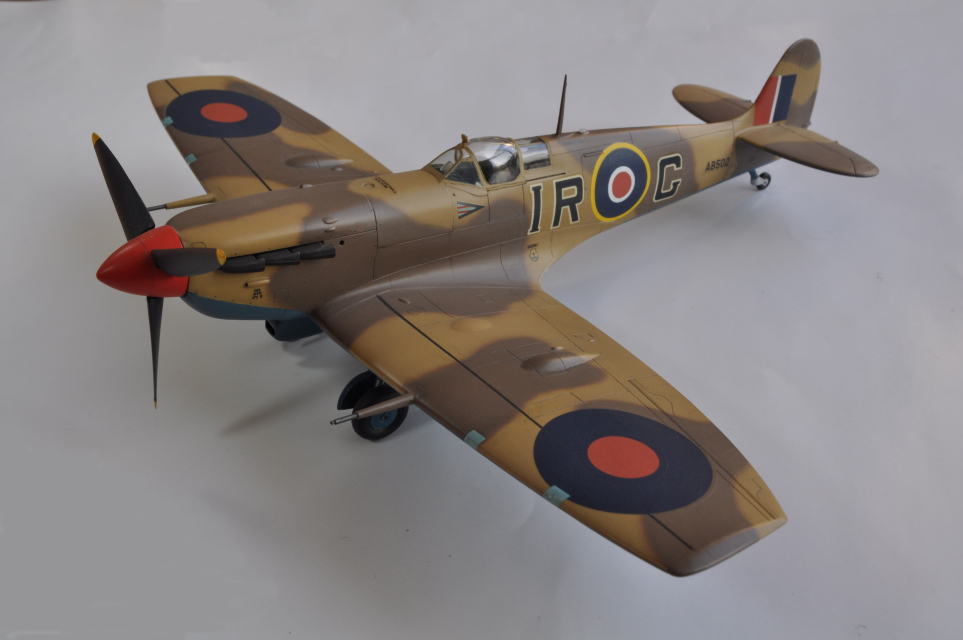 TAMIYA 1/48 Spitfire Mk. Vb