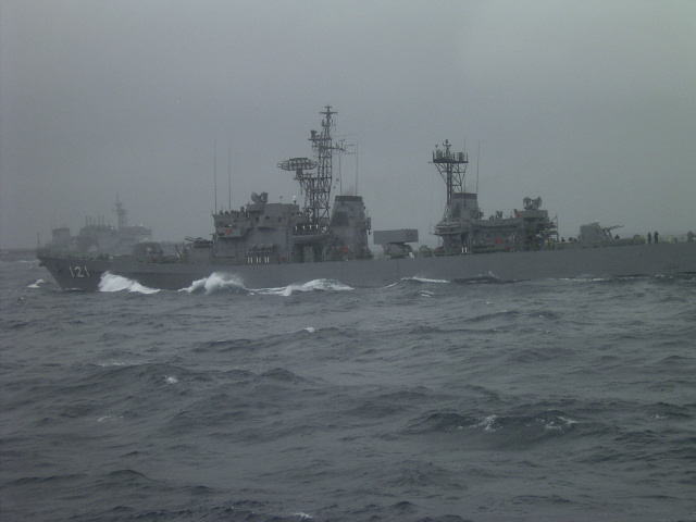 JMSDF YUGUMO at FLEET REVIEW 2003 Rehearsal 2